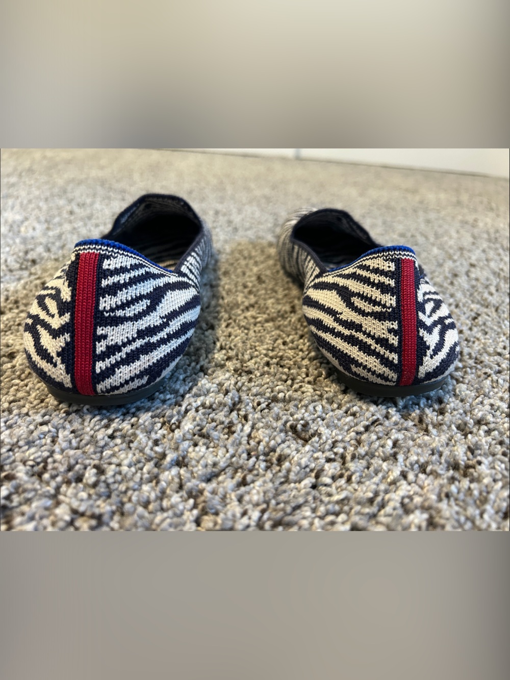 Rothy's Sz 6.5 Navy and Beige Zebra-Print Flats - Picture 2 of 9